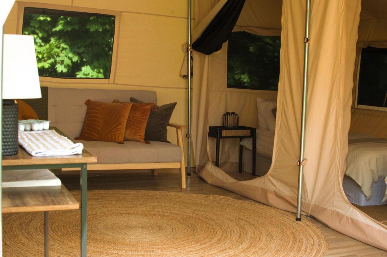 Bell Tent Village Ноттингем Экстерьер фото