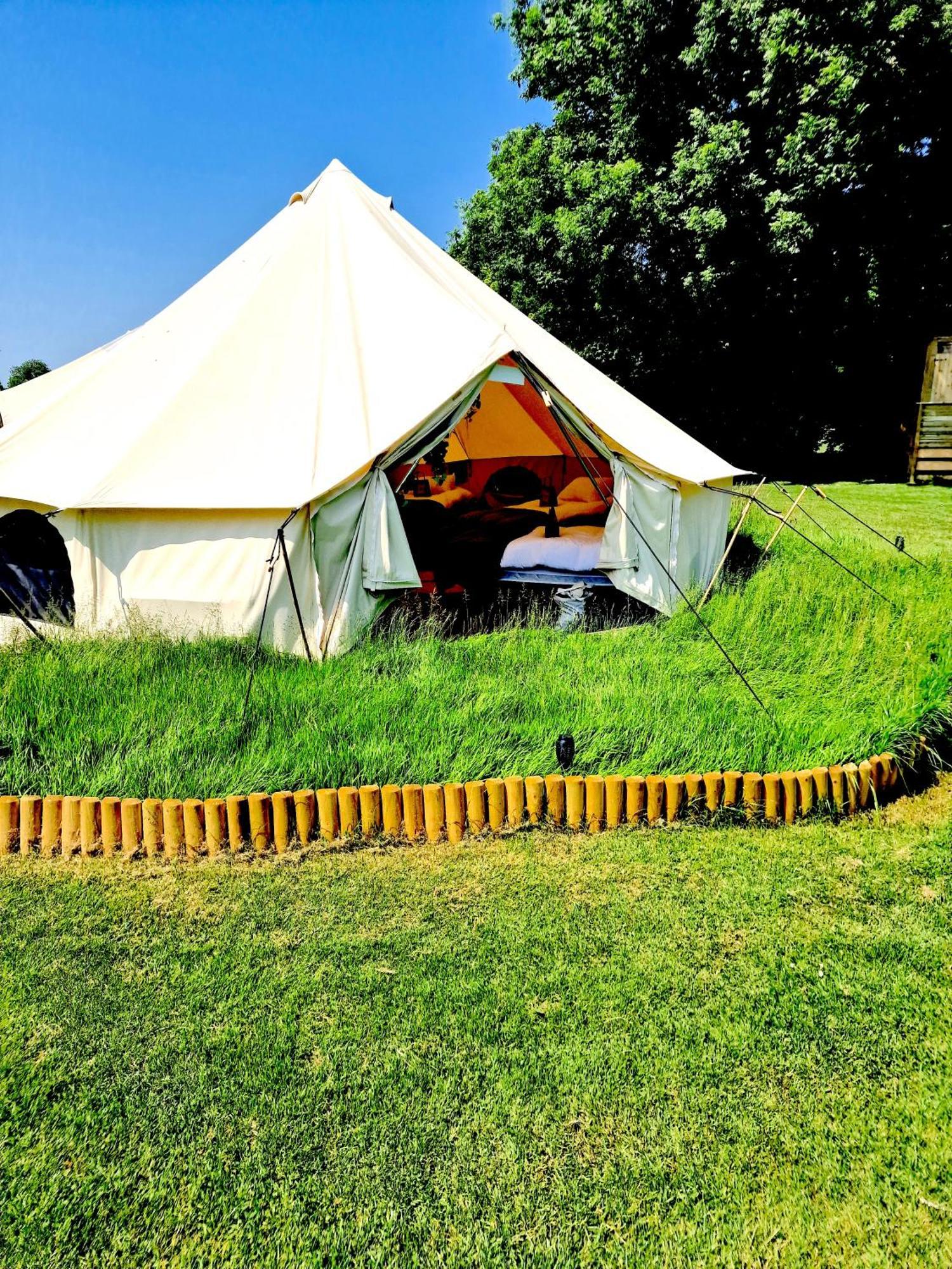 Bell Tent Village Ноттингем Экстерьер фото