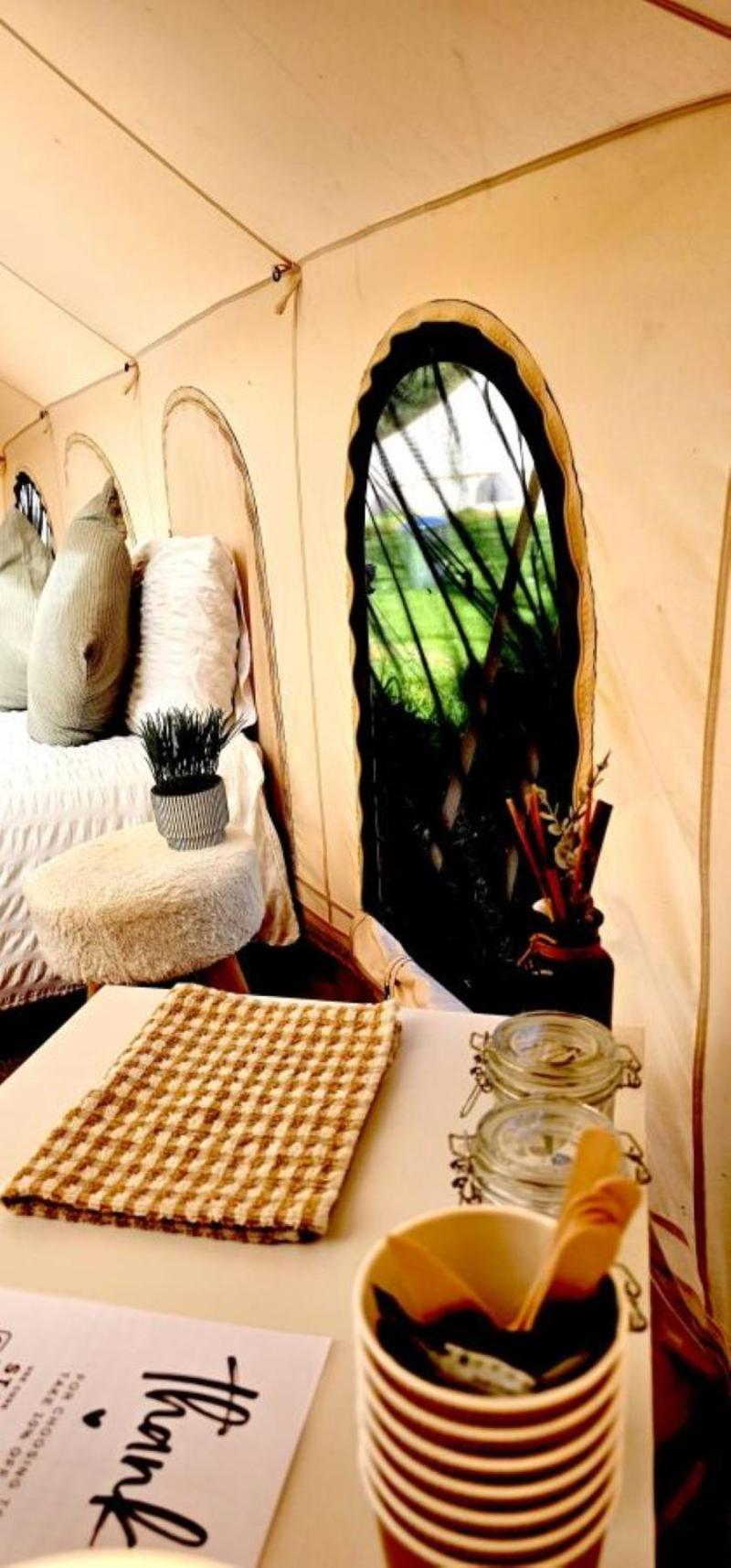 Bell Tent Village Ноттингем Экстерьер фото